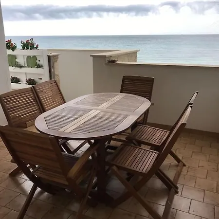 Fronte Mare Apartment